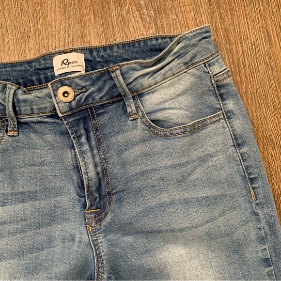 Skinny Jeans Size 7 - Picture 4 of 9